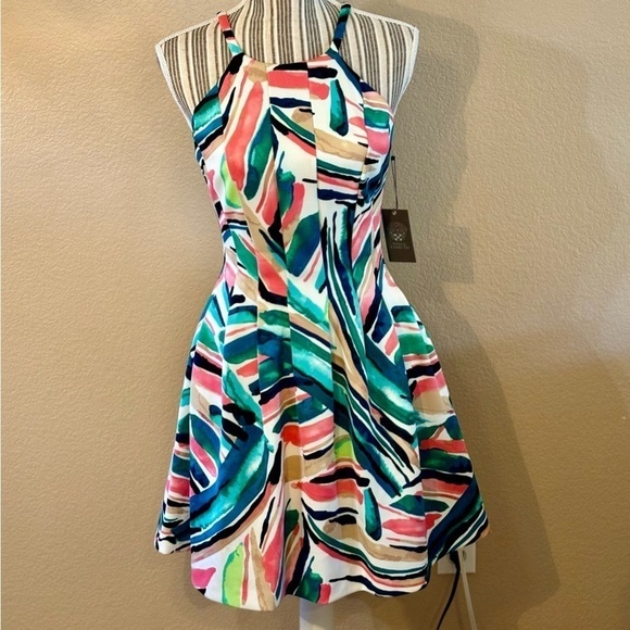 NWT Vince Camuto Dress Size 2 Abstract Watercolor Print Fit & Flare Scuba fabric - Picture 1 of 16